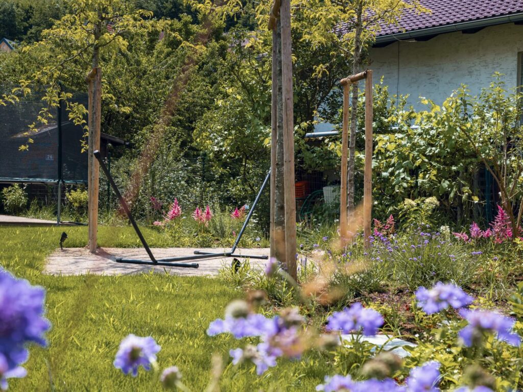 Grüne Oase im Stadtgetümmel - Freigeist Gartengestaltung (3)