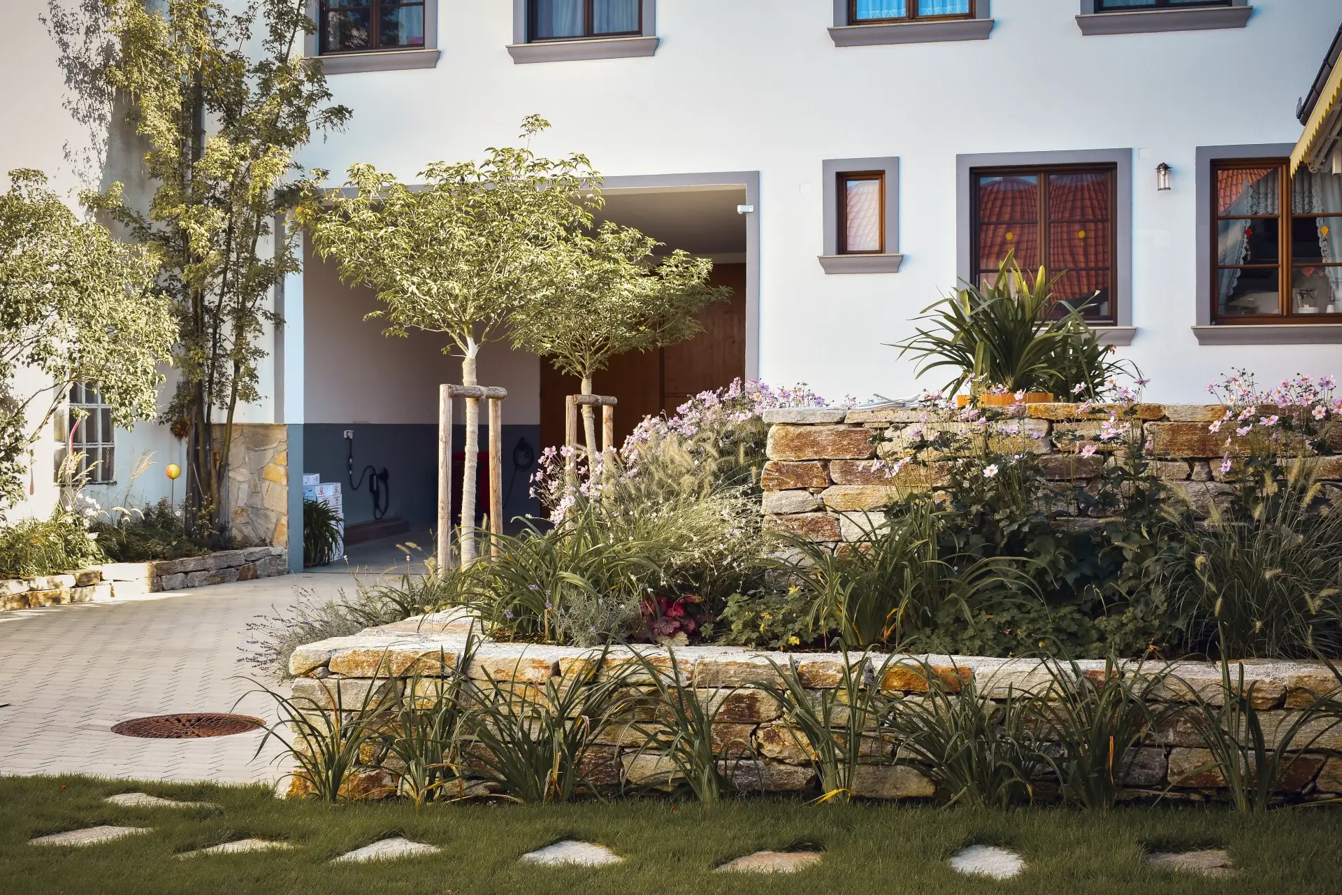 Natursteinmauer im Garten_Freigeist-Gartengestaltung